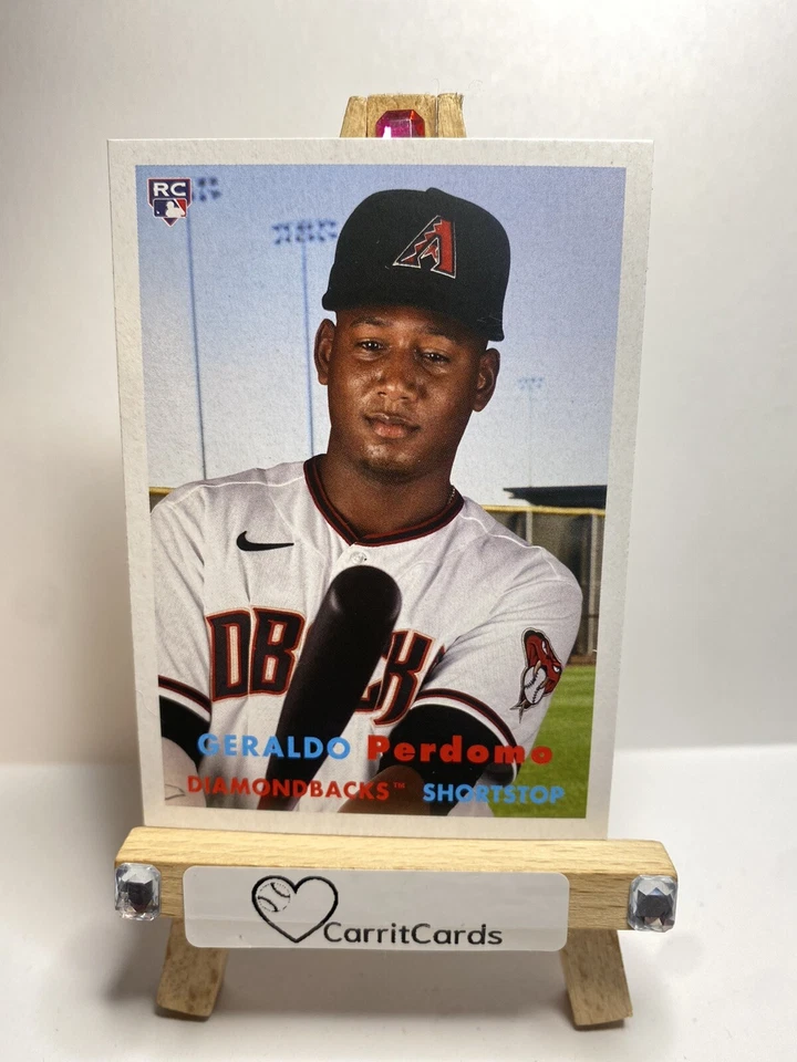 2021 Topps Archives GERALDO PERDOMO 1957 Topps Baseball Rookie RC - Image 1 of 4