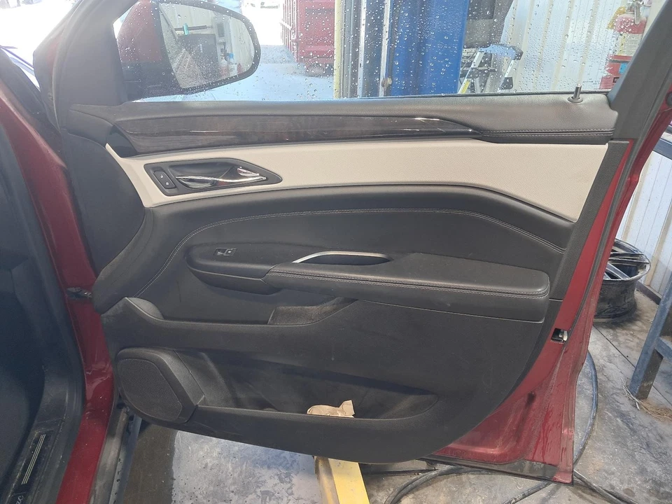 Used Front Right Door Interior Trim Panel fits: 2015 Cadillac Srx  Grade A Foto 1 de 4