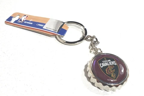 Cleveland Cavaliers Bottle Opener Bottlecap Keychain NBA CAVS NEW Cover