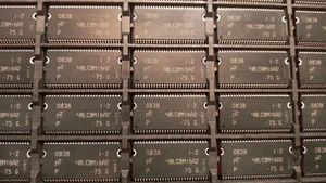 16pcs MT 48LC8M16A2P-75G SDR SDRAM 8 Meg x 16 7.5ns MICRON TSOP54 - Imagen 1 de 2