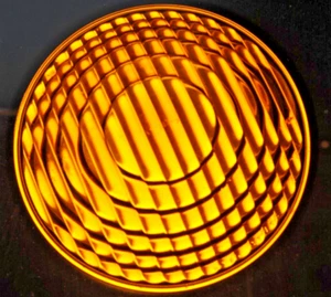 Vintage 1935 Corning R.R. embossed Amber Sig. Lens 5 " step in, 16 vert.+30o out - Picture 1 of 4