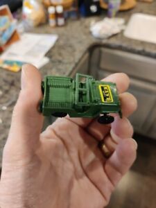 Miniature Collectible MASH 4077 Jeep Plastic 2"