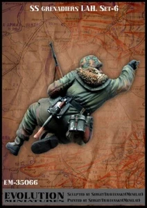 Evolution EM-35066 1/35 German SS Grenadiers LAH - Foto 1 di 2