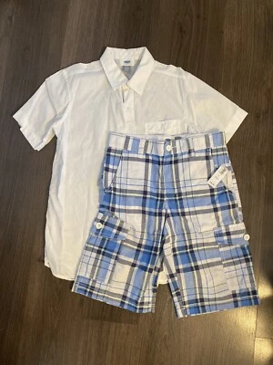 Camisa con botones blanca y bermudas azules Old Navy para niños talla 10- Nueva Foto 1 de 3