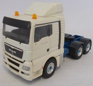 CONRAD - Camion solo 6x4 MAN TGX XL 33.540 - 1/50 - CON70004 - Imagen 1 de 6
