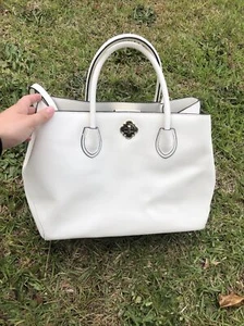 Crown & Ivy White Bag Purse - Picture 1 of 9