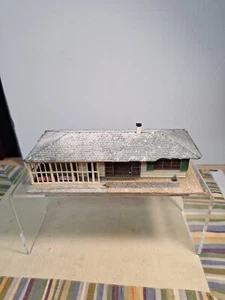 Ho Trains Faller #261 Ranch House Weathered - Picture 1 of 7