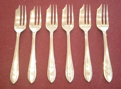 Sheffield England EPNS Silver Plate Dessert Pastry Forks Set of Six - Image 1 of 4