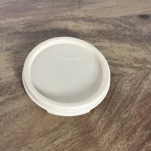 Cream Tupperware Top 1607-10 - Picture 1 of 2