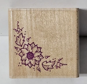 Leigh's Wishing Well Rubber Stamp - Open Flower Corner - Picture 1 of 2