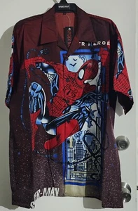 Spiderman Short Sleeve Button Down Shirt Size Large - Picture 1 of 6