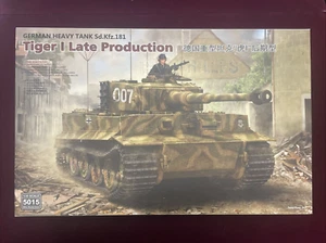 Tiger I Late Production SdKfz 181 - 1/35 Scale RFM Unassembled AFV kit#5015 - Picture 1 of 16
