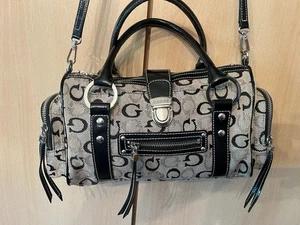 Genuine Guess Handbag - Picture 1 of 6