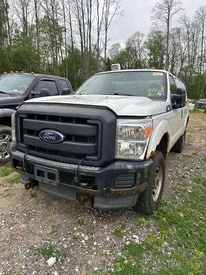 Colector de escape izquierdo usado se adapta a: camioneta Ford F250SD 2014 6,2 L grado C izquierdo Foto 1 de 4