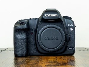 Canon EOS 5D Mark II Digital SLR Camera - Black - Shutter count 17,199 - Picture 1 of 17