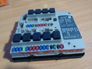 2009 Nissan Rogue Interior Cabin Fuse Relay Box PP-T30-M10 - Picture 1 of 6