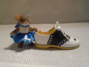 Charming Tails You Rock My Sole Mouse Shoe Figurine 89/277 - Picture 1 of 6