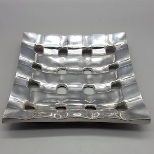 Plato cuadrado de aluminio pulido pesado de 6,75" o bandeja patrón de tejido abierto - Imagen 1 de 8