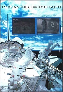US 2000 Escaping Gravity of Earth,Space Shuttle,Space Station,EVA,Hologram,S/S - Picture 1 of 1