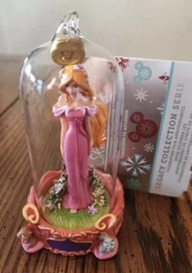 Disney Store Enchanted 15th Anniversary Giselle Legacy Sketchbook Ornament 2022 - Picture 1 of 10