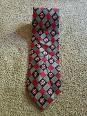 布加迪 100% 真丝领带红色、黑色和金色底色  — 第 1/4 张图片