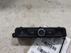 2019-2022 GMC Canyon Radio Control Panel w/o Screen - Picture 1 of 12