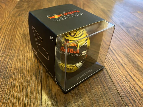 Red Bull Racing Max Verstappen Mini Helmet Austrian Grand Prix 2018 1/5 F1 - NEW Cover