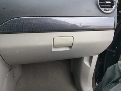 Saturn Vue 2009 guantera de pasajero puerta compartimento de almacenamiento EZU5U Foto 1 de 2