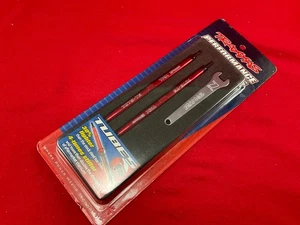 Traxxas 5143R RED Toe Links w/Rod Ends E-Maxx 16.8 Brushless  T-Maxx 3.3 new - Picture 1 of 3