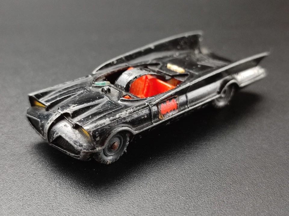 Husky Batman Batmobile 1966 RARE Made in England - Image 1 of 4