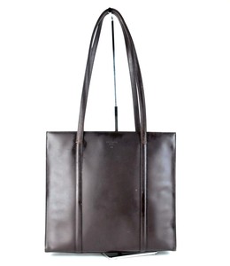 black patent leather shoulder bolsa