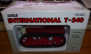 International T-340 Crawler Tractor w Rubber Tracks 1/16 Scale NIB by Ertl - Picture 1 of 4