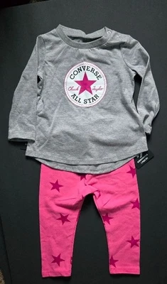 Conjunto Converse 2 piezas para niña (12M) nuevo con etiquetas Foto 1 de 4