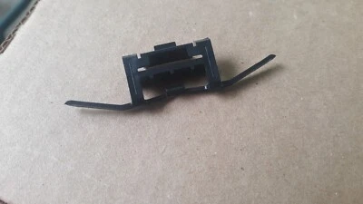 OEM GM RETENEDORES DE MOLDURAS DE TECHO GM # 92207445 Foto 1 de 4