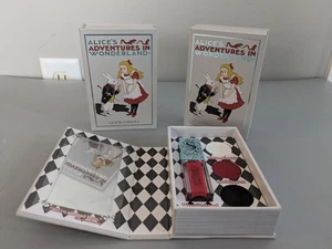 3 NEUE ALICE'S ABENTEUER IM WUNDERLAND KOSMETIK-MAKE-UP-SETS/SETS BILDERBUCH - Bild 1 von 5