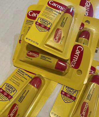 Lote de 6 paquetes de bálsamo labial clásico medicado 0,35 OZ analgésico externo Foto 1 de 4