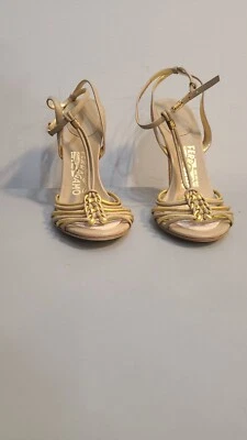  Zapatos sin cordones Salvatore Ferragamo para mujer dorados de tacón alto talla 8 Foto 1 de 4