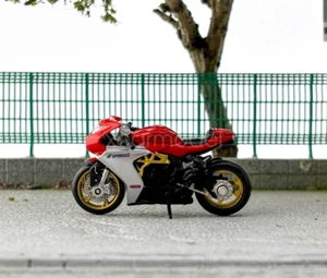 CM 1:64 Scale Agusta Superveloce SV800 Figure Diecast Metal Motorcycle Model - Picture 1 of 9