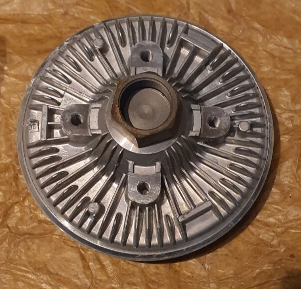 Land Rover Discovery 2 V8 P38 Range Rover Fan Viscous Clutch ERR4996 - Image 1 of 1