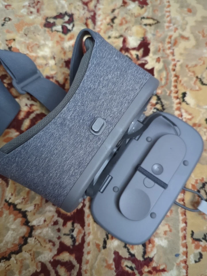 Google Daydream View - Pizarra - Nunca usada y lentes perfectas - Sin caja Foto 1 de 2