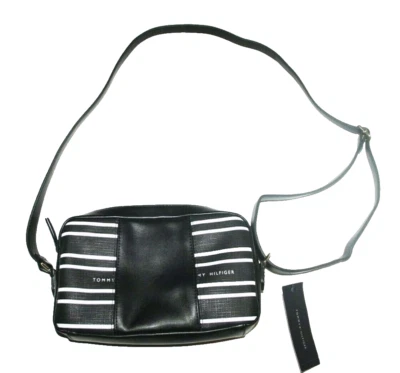 Bolso Bandolera Tommy Hilfiger Negro Con Bolsillo con Cremallera Precio de venta sugerido por el fabricante: $88.00 Nuevo Con Etiquetas Foto 1 de 4