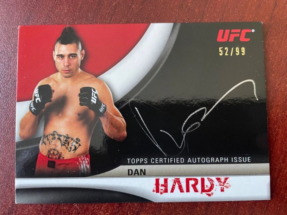 2010 TOPPS UFC KNOCKOUT CERTIFIED AUTOGRAPH - DAN HARDY /99 - #FC-DH - Image 1 of 2