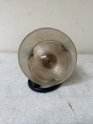 Luz de estacionamiento Oldsmobile Cutlass 1971-1972  Foto 1 de 4