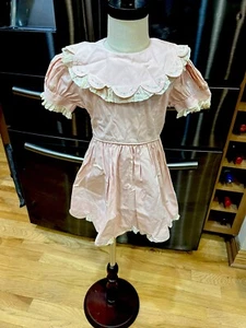 Vintage Pink Cotton 1950s Hand Made Dress w/Embroidery & Lace Fabulous! - Picture 1 of 15