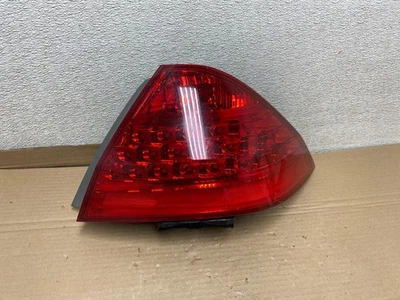 Lanterna traseira lateral direita do passageiro Honda Accord 2006 - 2007 fabricante de equipamento original U0733 DW - Imagem 1 de 4