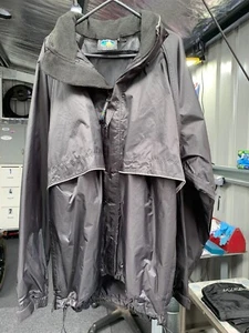 Three Peaks Unisex rain jacket, Size M, Black in good condition. - Picture 1 of 12