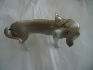 LLADRO Porcelain Dog Figurine Basset Hound #1066-Gloss Finish-Vintage - Picture 1 of 6