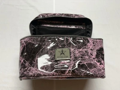 Bolsa de viagem Jeffree Star Cosmetics maquiagem mármore preto e rosa - Imagem 1 de 4