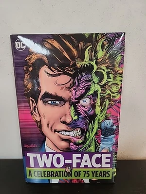 Two Face: A Celebration of 75 Years (tapa dura) novela gráfica cómica 2017 Foto 1 de 3