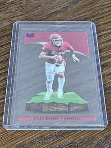 2023 Panini Chronicles Draft Picks - Magnitude Kyler Murray #22 Blue /99 - Bild 1 von 3